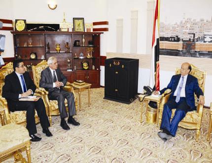 الرئيس لدى استقباله ممثل الأمم المتحدة للسكان أمس